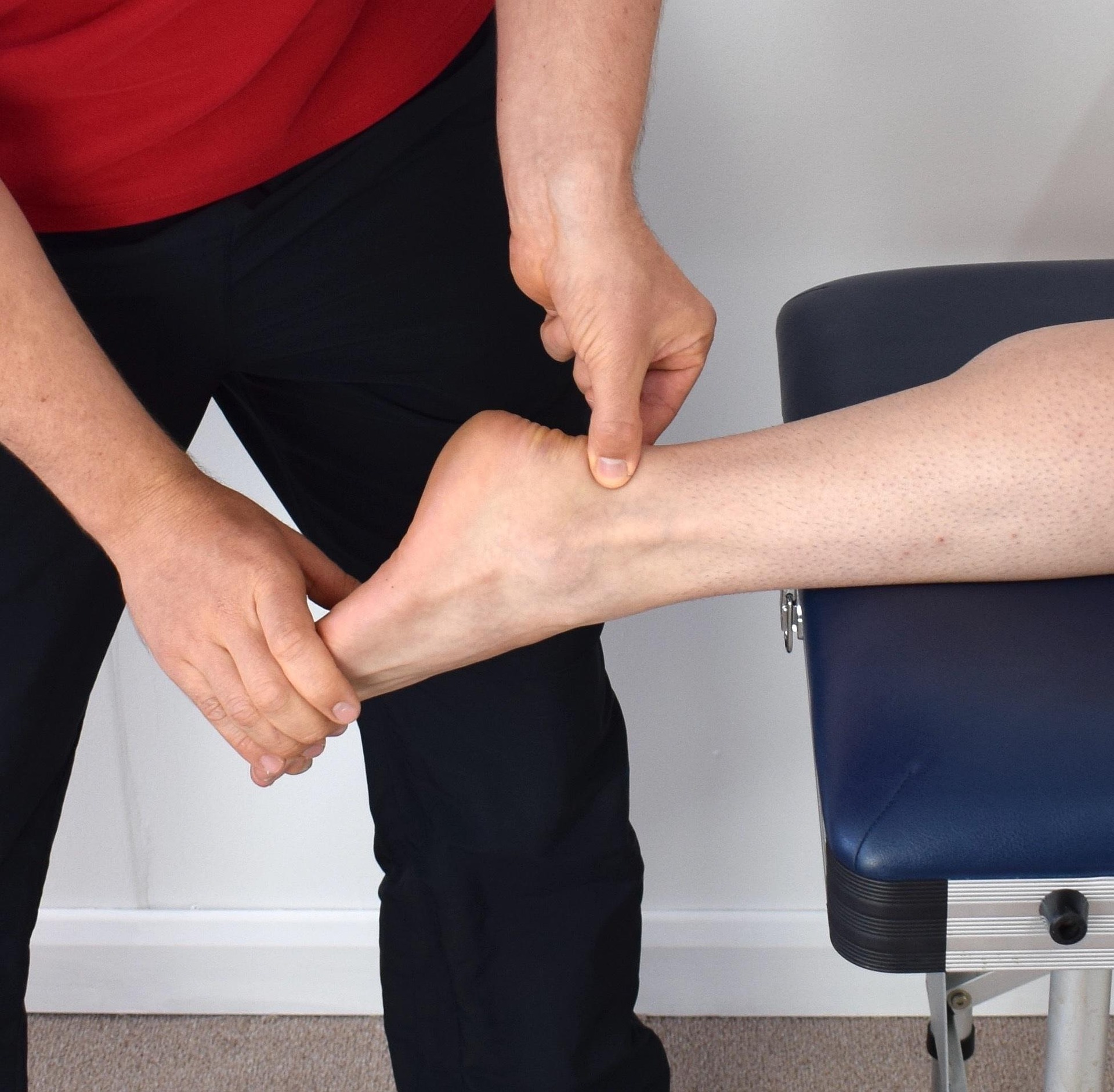 Tendinitis de Aquiles en Terrassa - Clinik Podologia